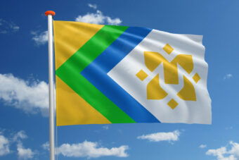 Dorpsvlag Beneden-Leeuwen